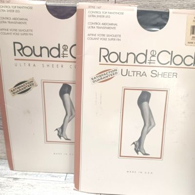 2 Round the Clock Pantyhose Ultra Sheer Nylons Sandaltoe Navy Size B Danskin